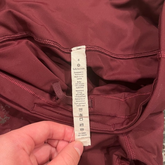 Lululemon speed wunder leggings 28” *speckled shine (garnet) size 4 - Picture 2 of 5